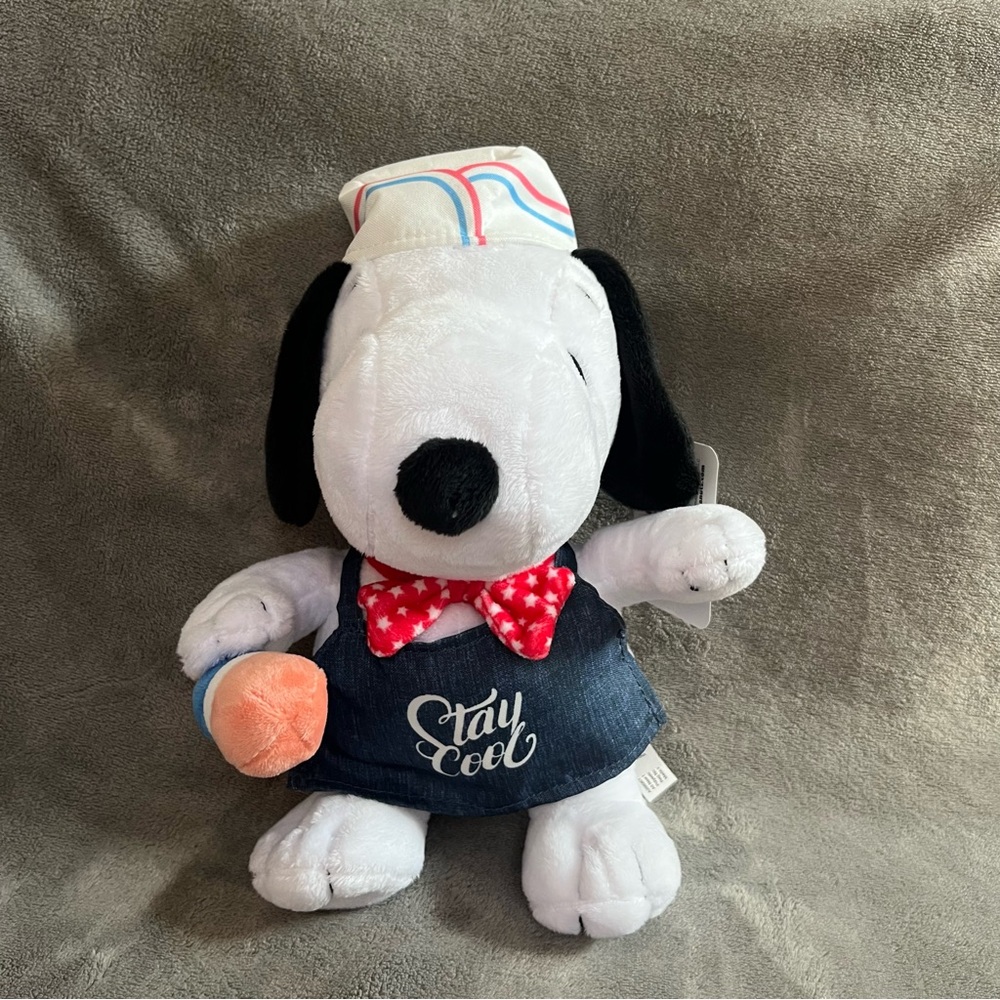 Peanuts Snoopy Ice Cream Apron Stay Cool Independence Day Plush 11" 2025 W/Tag